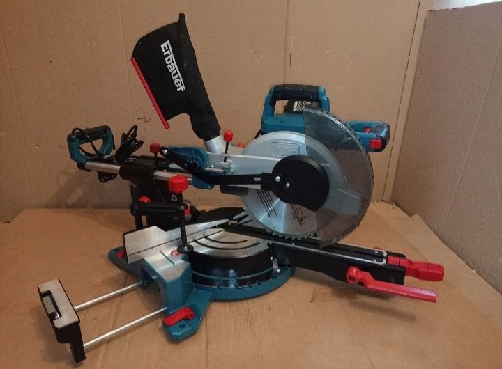 Erbauer 254mm 1800W Ukośnica Piła ukosowa posuwem Laser Oświetlenie LE