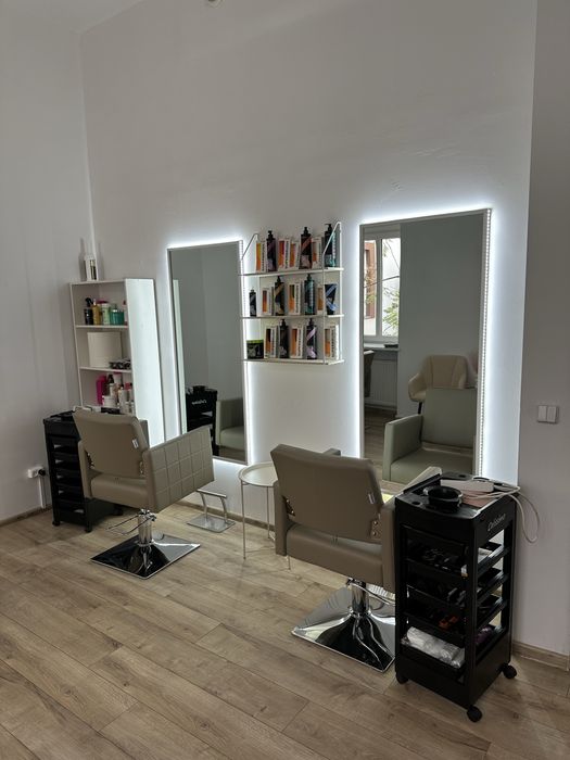 Do wynajęcia stanowisko fryzjerskie/do zabiegów keratynowych