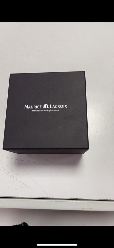Maurice Lacroix Aikon Automatic AI6008-SS002-330-1