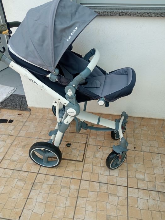 Carrinho bebé e ovinho