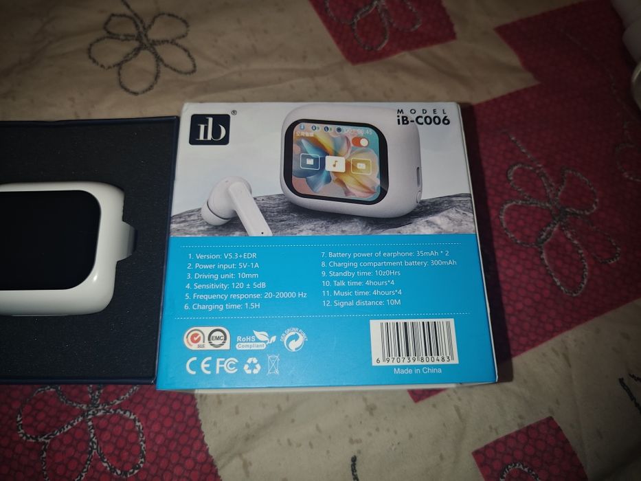 Продам блютуз навушники,з экраном.