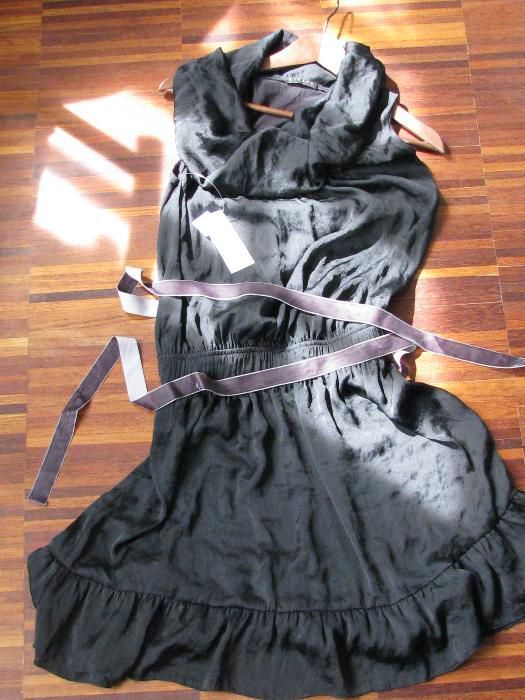 sukienka Sisley nowa rozmiar 38 mała czarna za kolana
