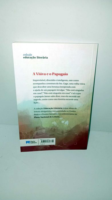 A Viúva e o Papagaio