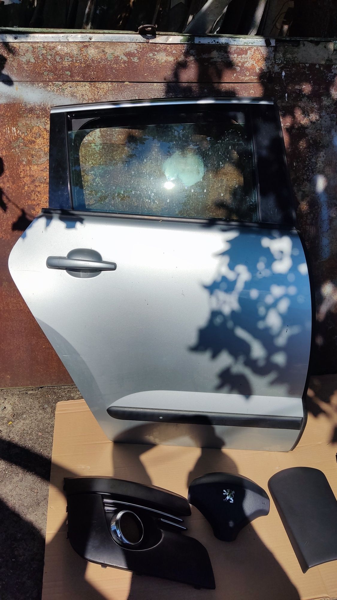 Peugeot розбірка 3008 накладка airbag mp3 radio дверь EZRC