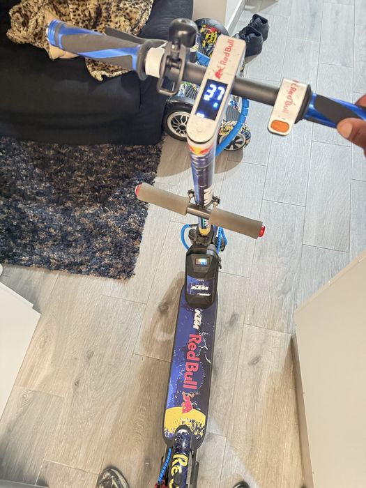 Trotinete eletrica xiami todo modificada andar