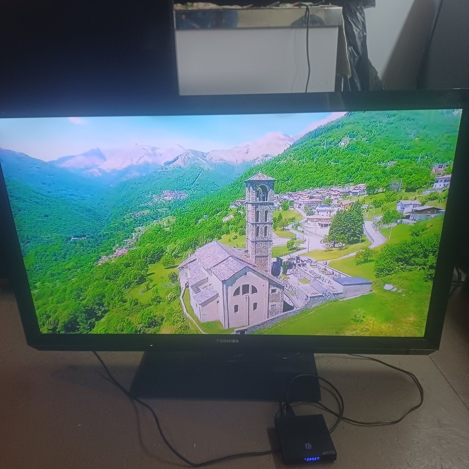 Телевізор Toshiba 42 діагональ