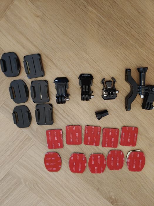 Zestaw uchwytów i bateria do GoPro 3+