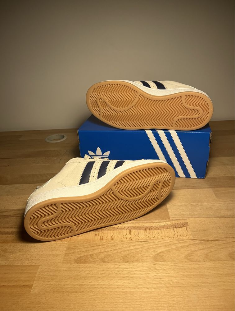 Adidas Campus 00s