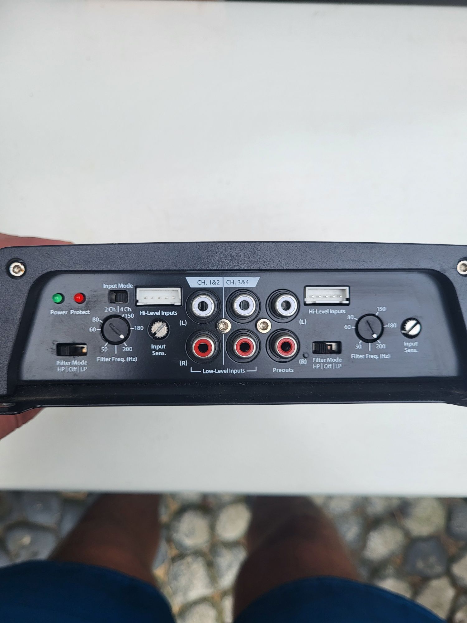 Wzmacniacz jl audio 400/4D