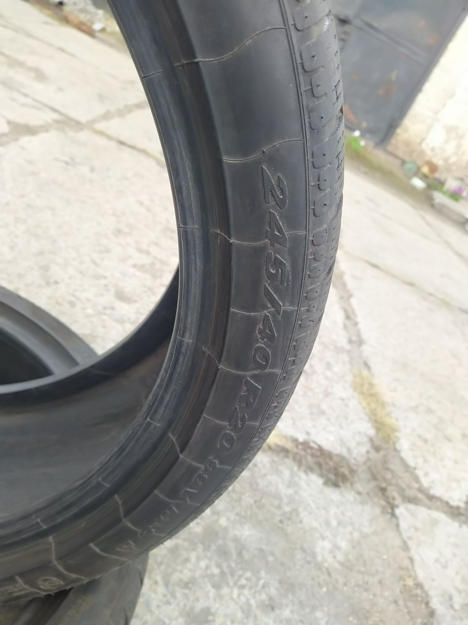 Шины PIRELLI  245/40/R20