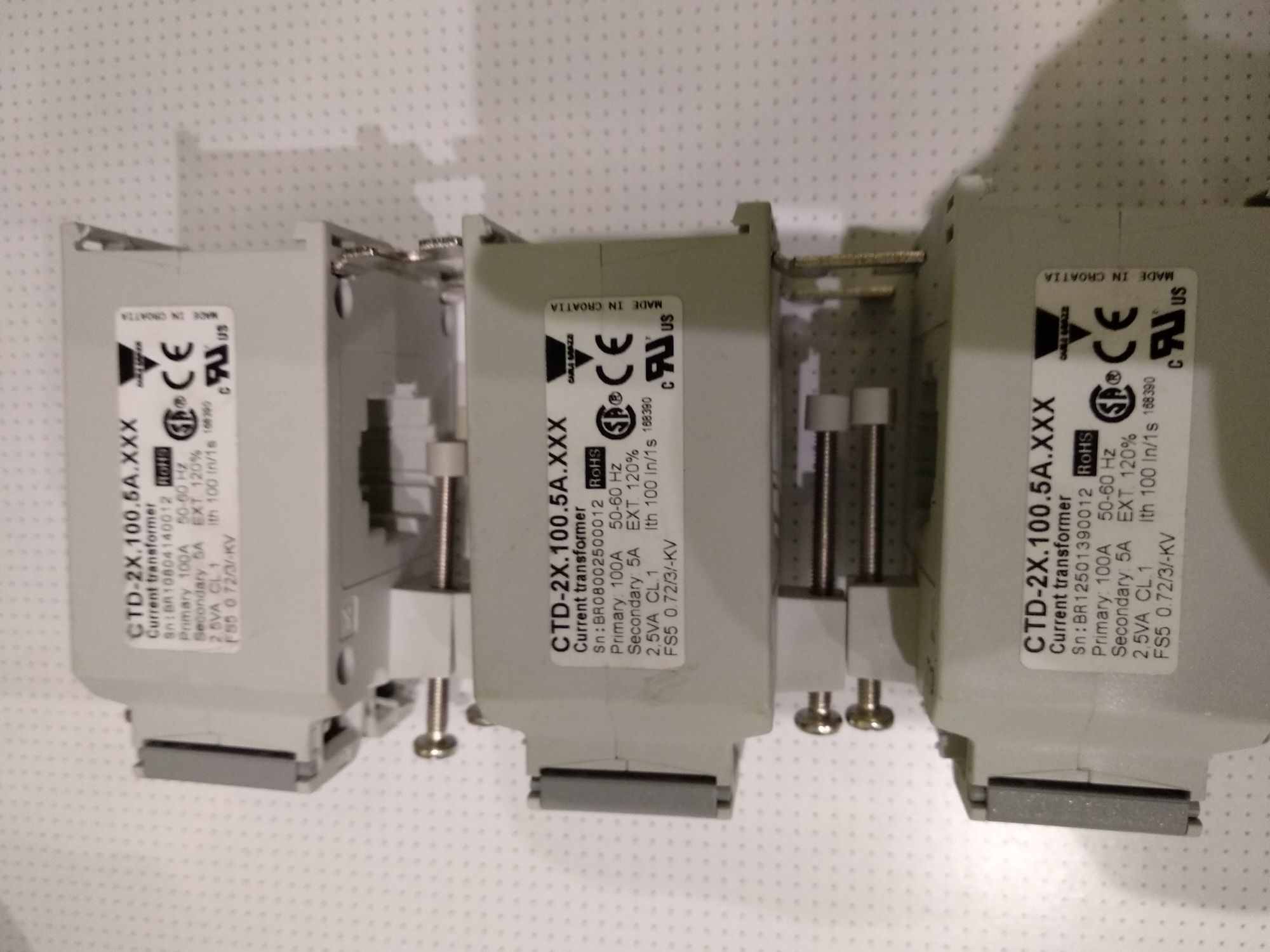 Трансформатор тока CARLO GAVAZZI  CTD-2X.100.5A.XXX