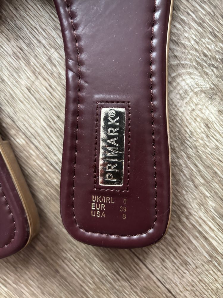 Шльопанці Primark