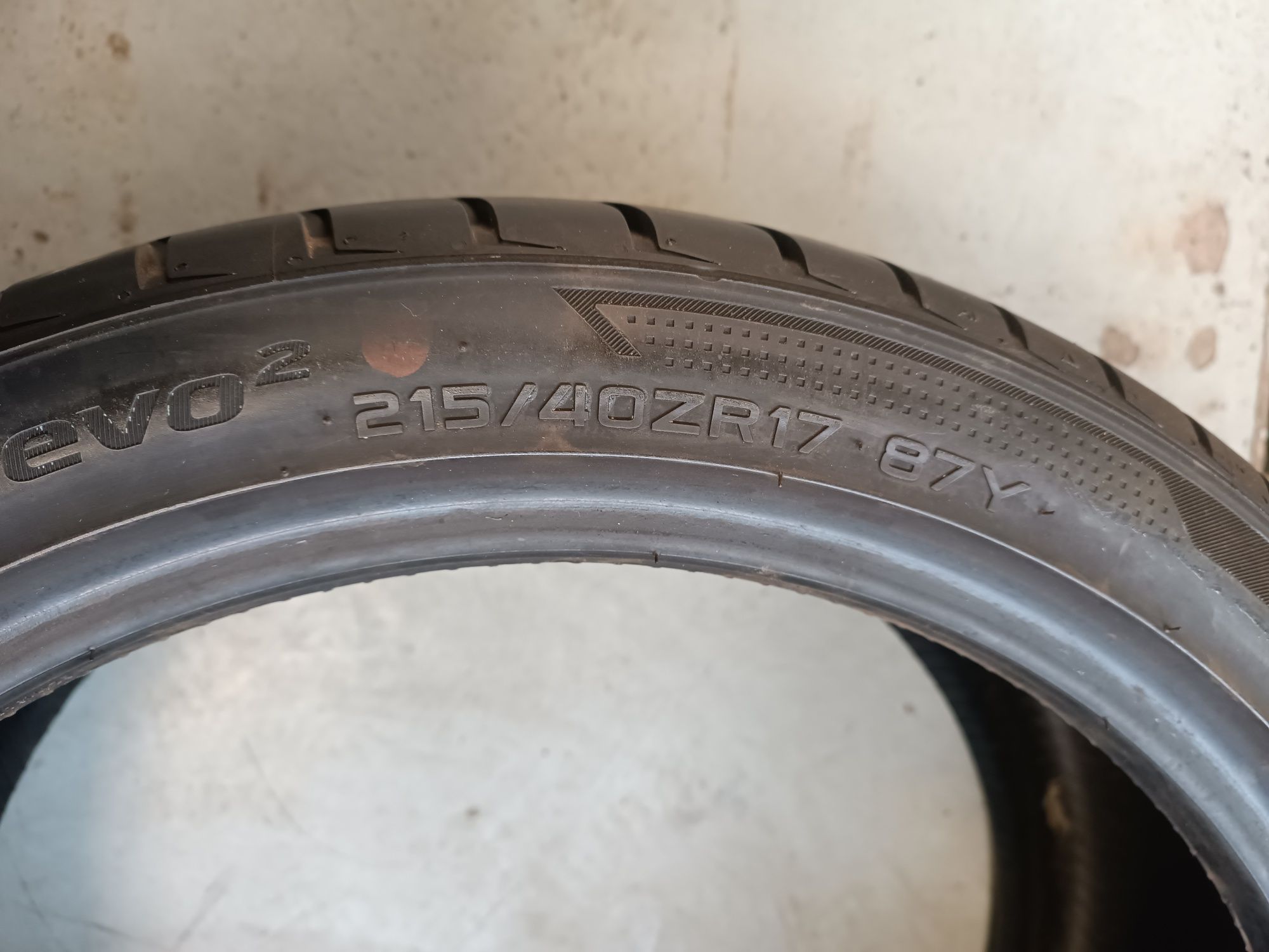 215/40ZR17 Hankook Ventus V12 Evo  215/40R17