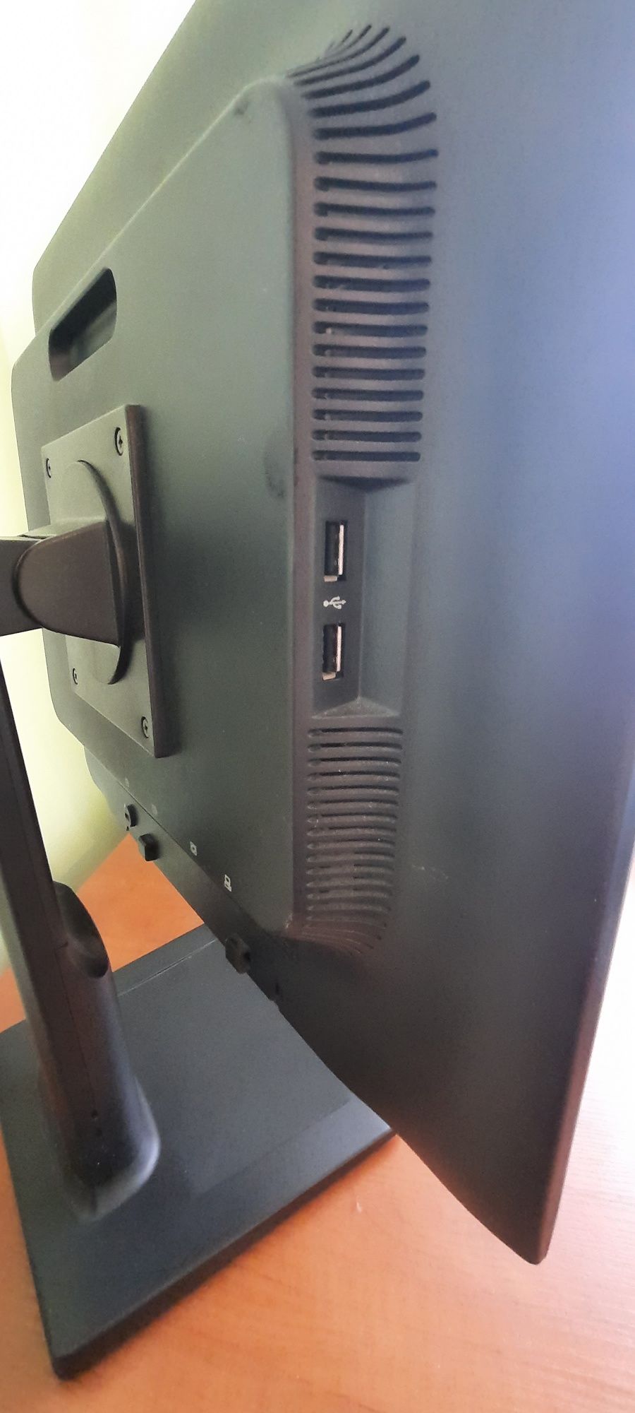 Monitor HP 19 cali