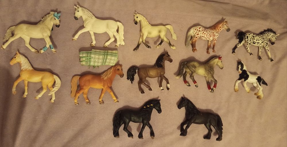 Modele koni schleich breyer colecta