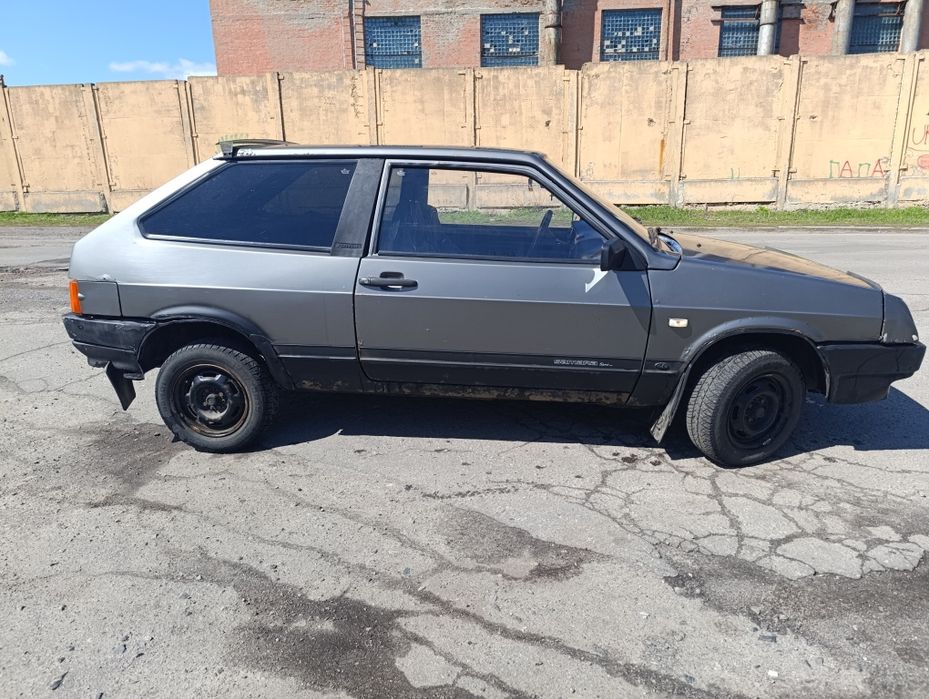 Автомобіль ВАЗ 2108
