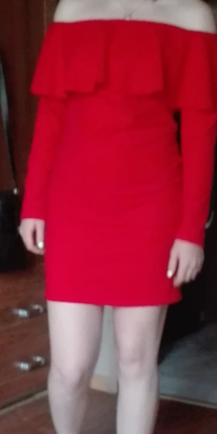 Czerwona sukienka