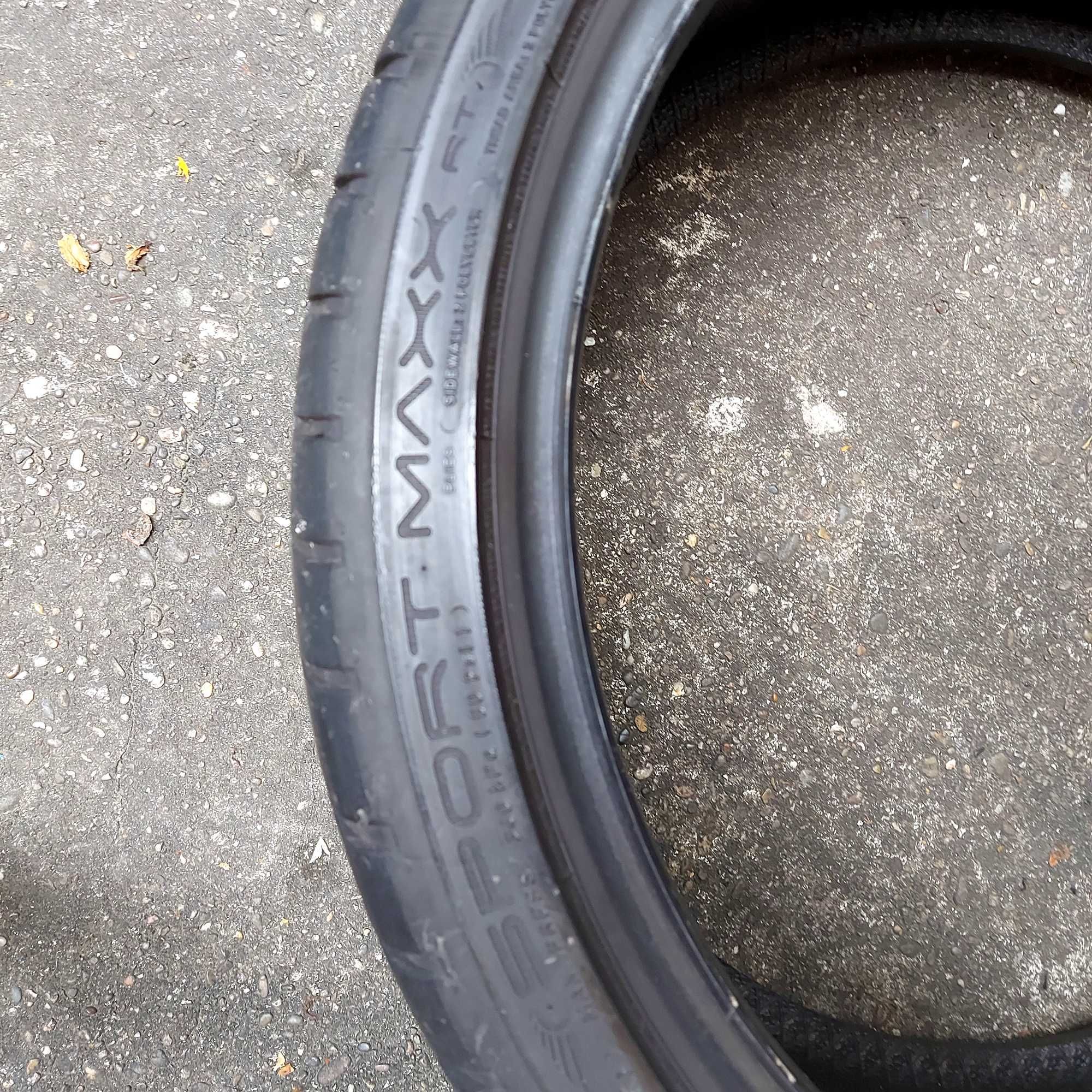 Dunlop 235 / 35 R 19