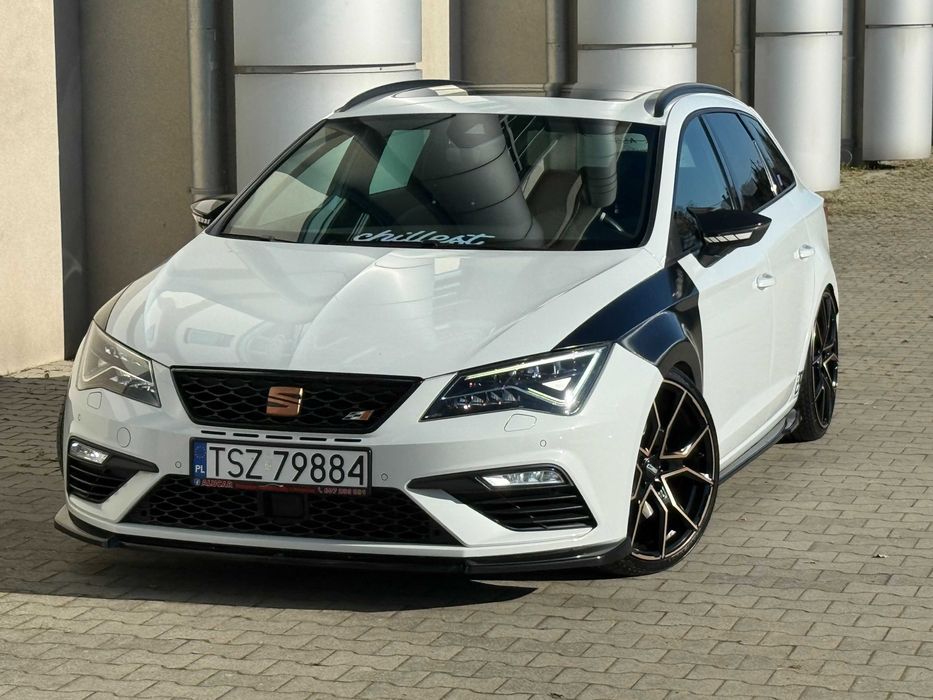 Seat Leon Cupra 4x4 300KM Navi Panorama KW Alu19 Maxton Aktywny Wydech