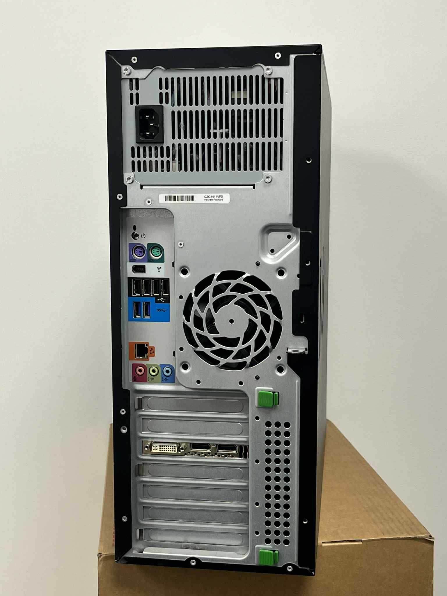 Komputer Stacjonarny HP Z420 16GB RAM 120GB SSD Linux Nvidia