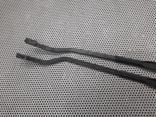 Haste / braço de escova limpa vidros frente direita SUZUKI Ignis I (FH