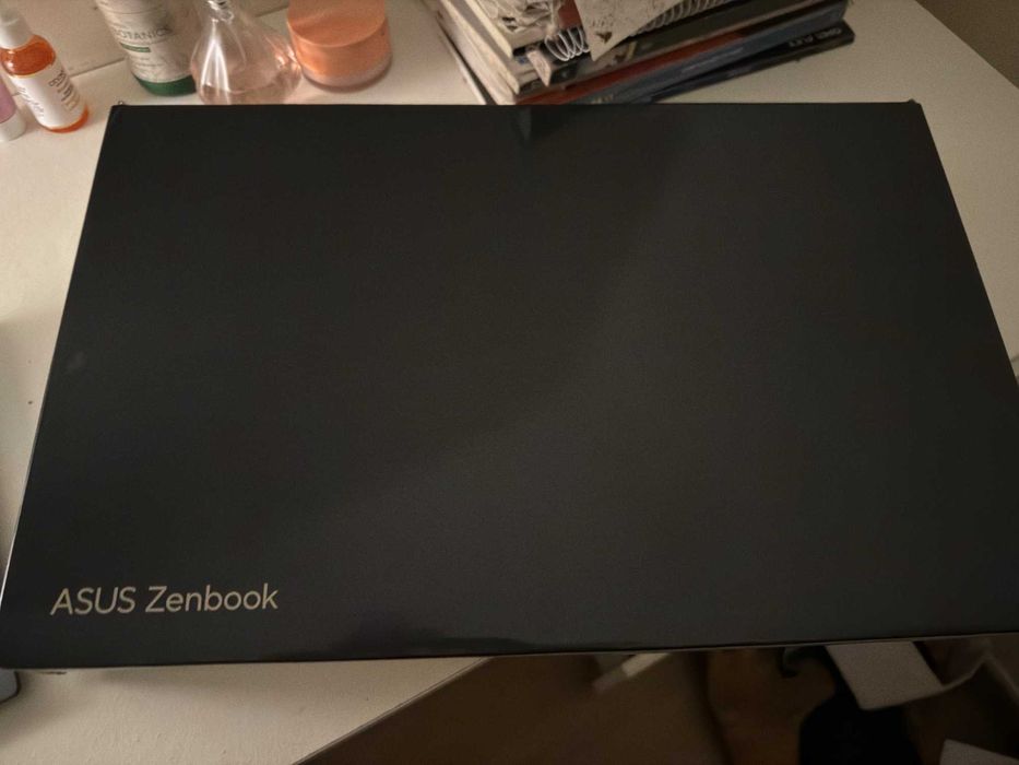 Asus ZenBook  i7 + RTX 3050 - Novo c/Garantia!