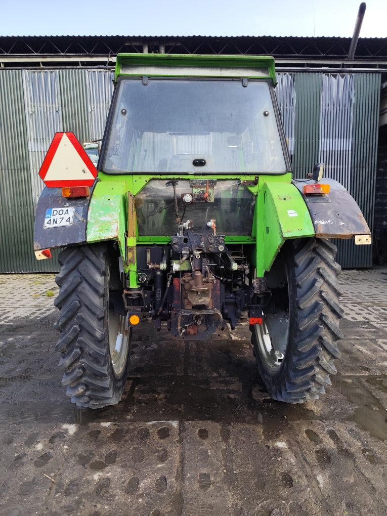 Deutz-Fahr DX90 na wąskich oponach