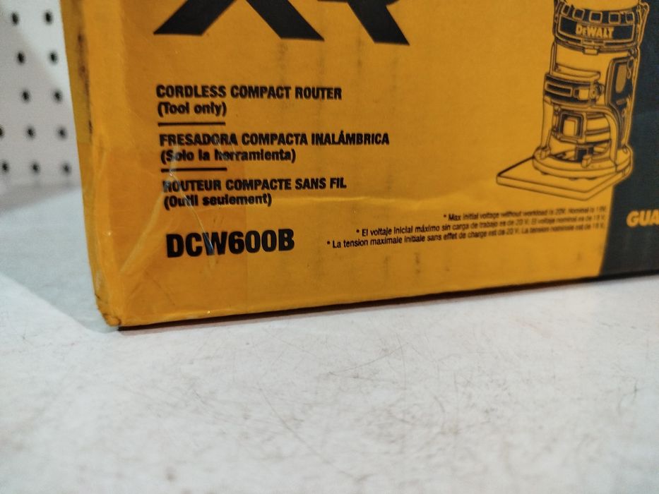DeWalt DCW600 20V Max XR фрезер акумуляторний Оригінал США