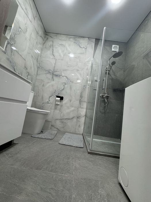 Здається 2 кімнатна в новобудові ЖК Гранд Сіті Домбровский.