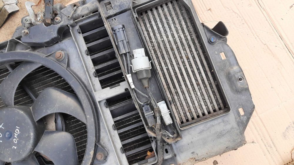 pas przedni Peugeot 407 2.0 hdi kompletny z chłodnicami