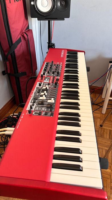 NORD Electro 6D 73SW.