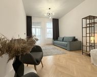 Продаю 1к квартиру!вул.Б.Хмельницького!Форум!Високий замок!А8