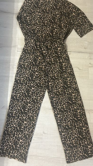 Костюм жіночий, принт леопард