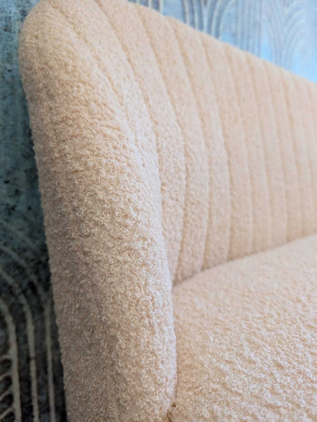 Sofa 2 osobowa boucle Teddy Light rose