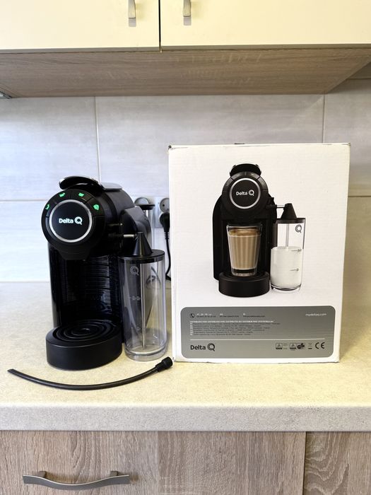 Ekspres do kawy kapsułkowy Delta Q Milk Qool Evolution ze spieniaczem