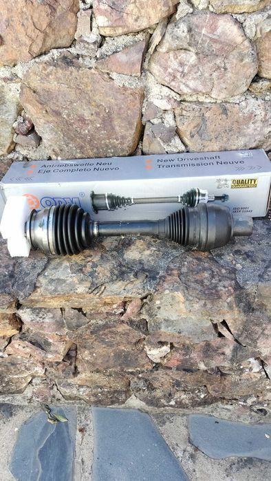 Transmissão eixo dianteiro lado direito Mercedes A180