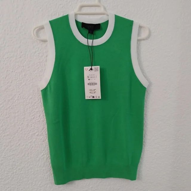 Тепла жилетка безрукавка Zara 42р