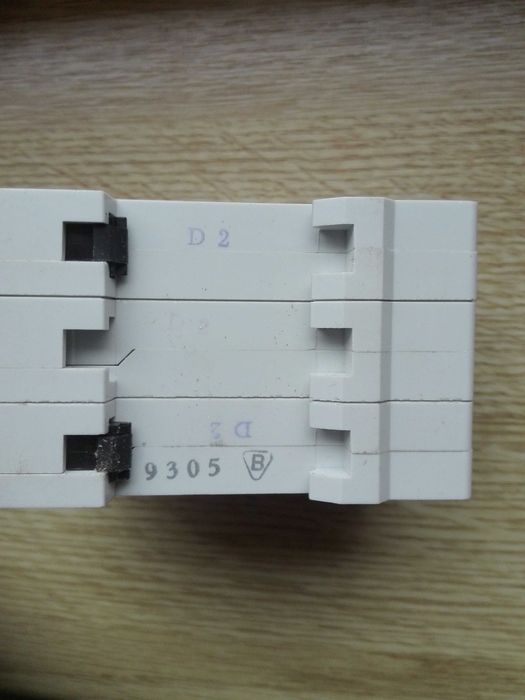 Wylacznik nadpradowy FAEL S193 D2