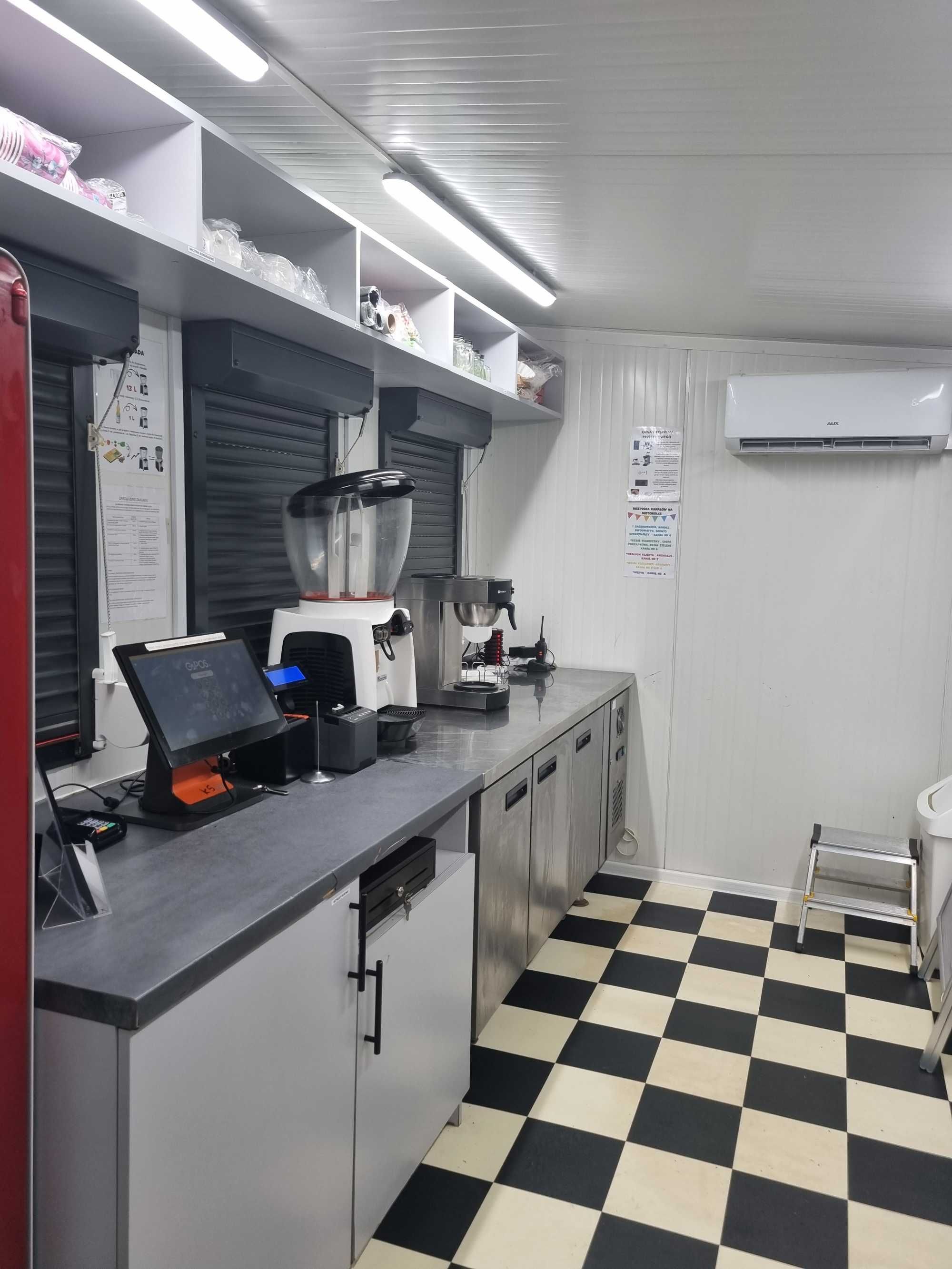 Na sprzedaż w pełni wyposażony food truck / kontener gastronomiczny