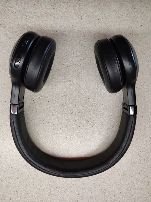Бездротові навушники JBL C45BT (не працюють)