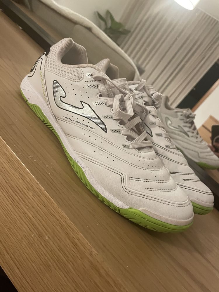 Chuteiras de futsal joma