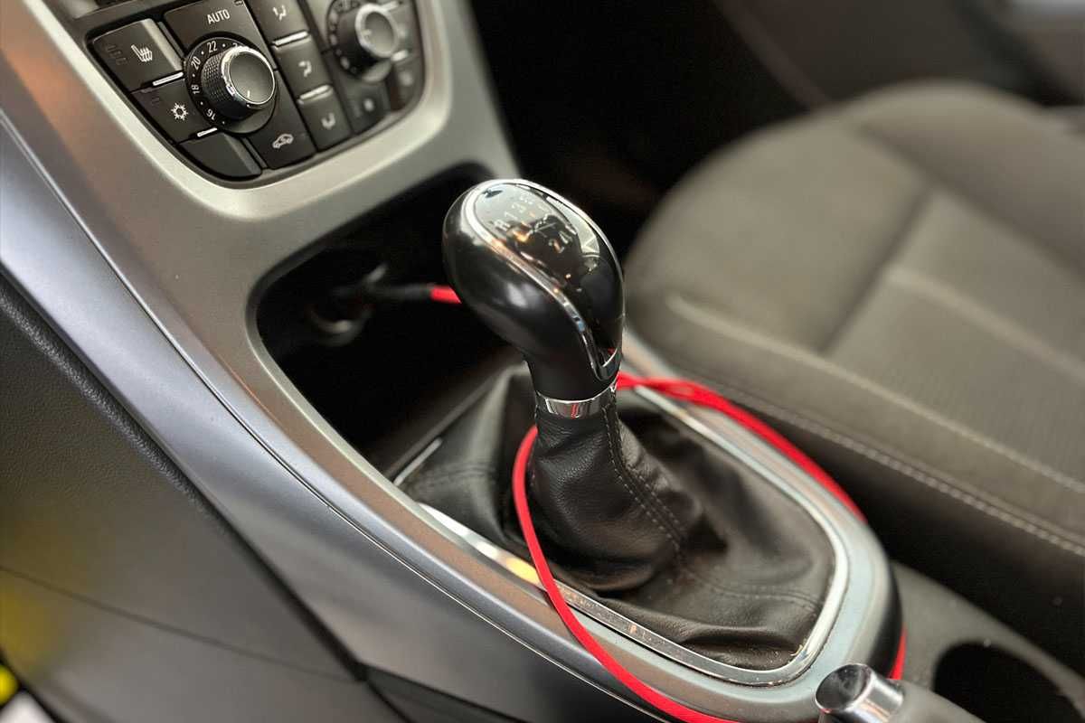 Opel Astra - 2015