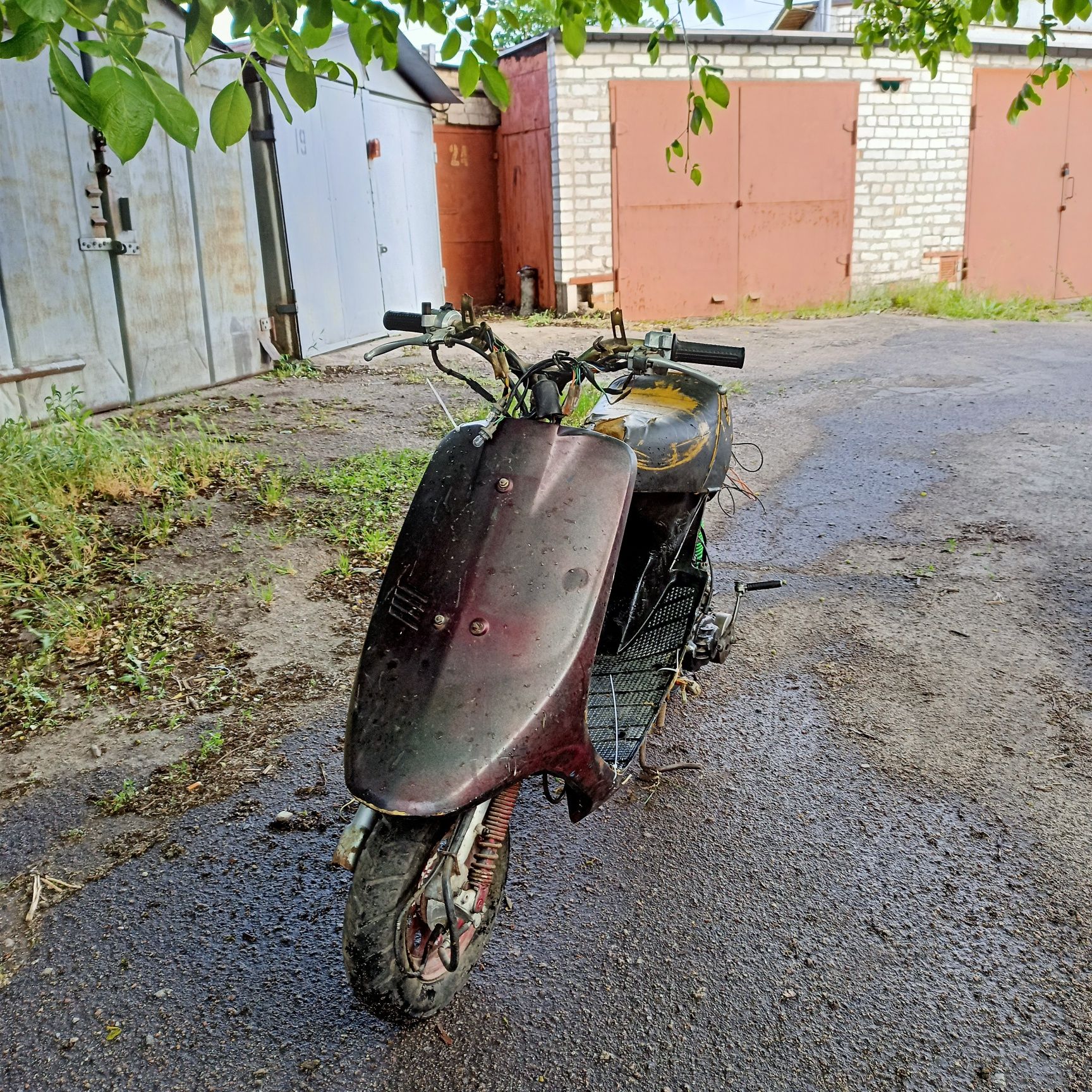 Продам скутер Honda dj 1