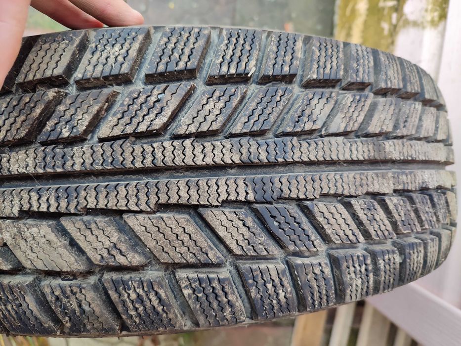 Продам Шини з дисками