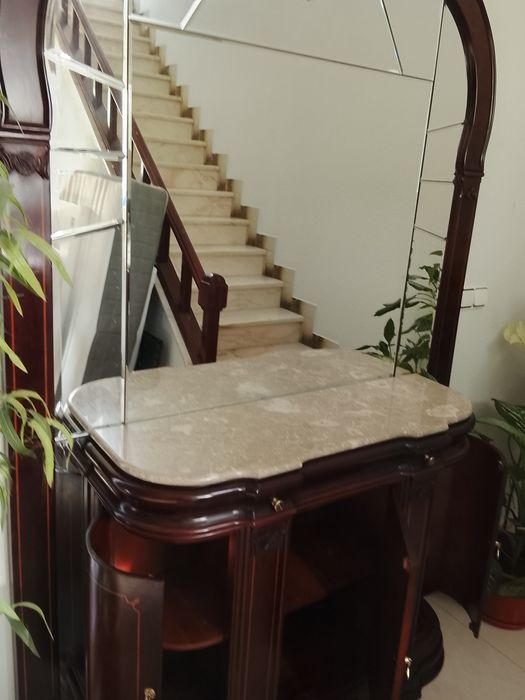 Móvel sapateira mogno