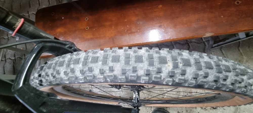 Rodas 29 completas em carbono
