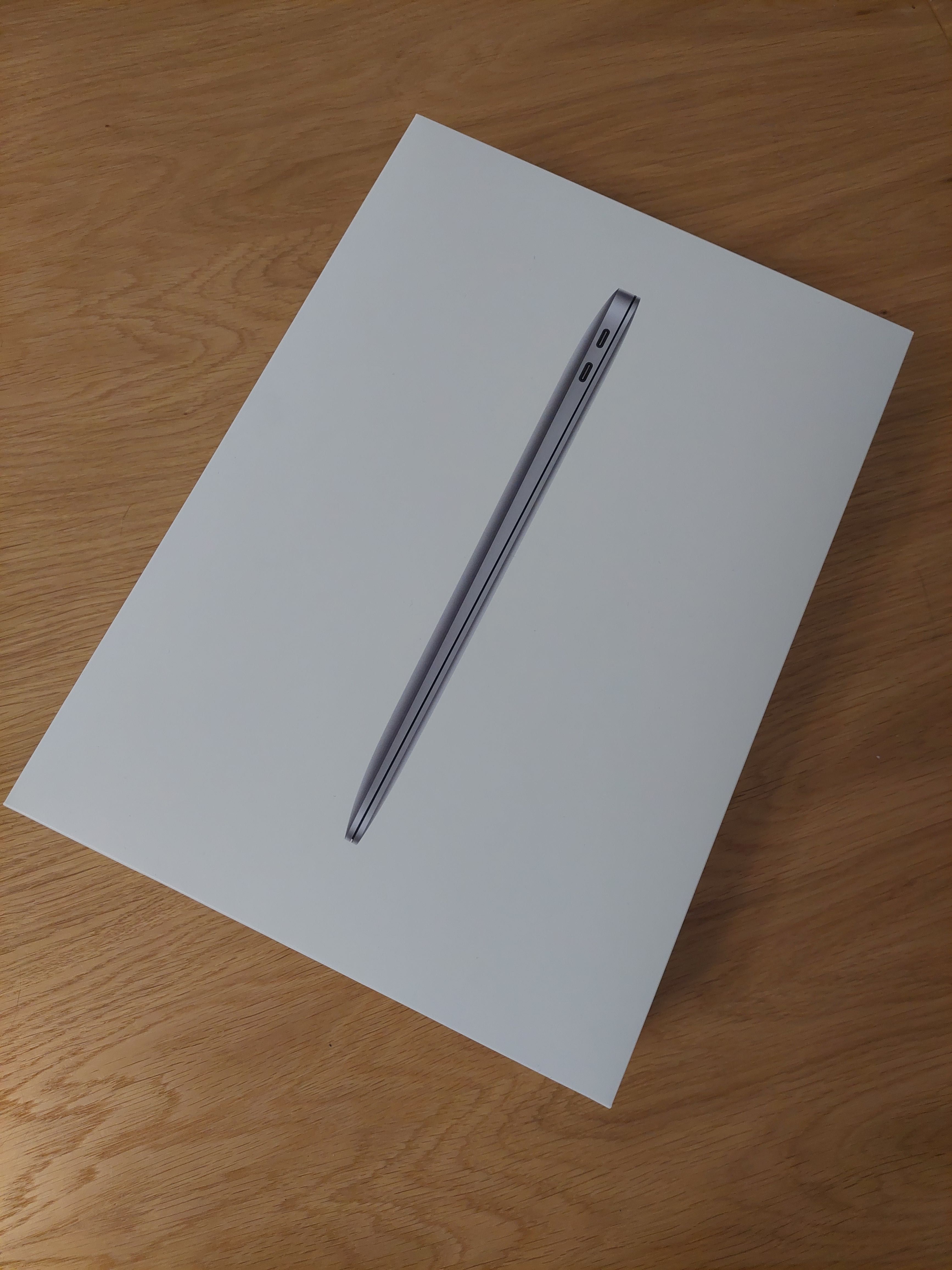 Apple MacBook M1 16GB RAM 256GB SSD STAN BDB
