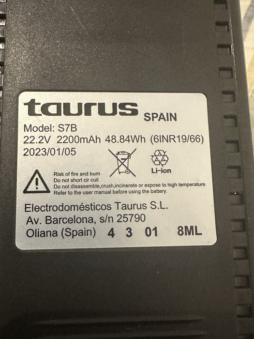 Aspirador Vertical Tauros 250W