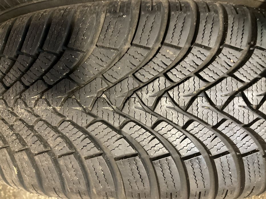 Opona 205/55/17 Falken