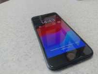 iPhone SE2020 у дуже доброму стані